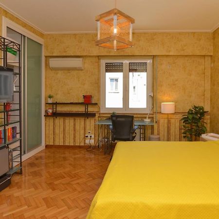 Athens Stylish Studio In Front Of Syntagma Metro Stop For 2 Luaran gambar