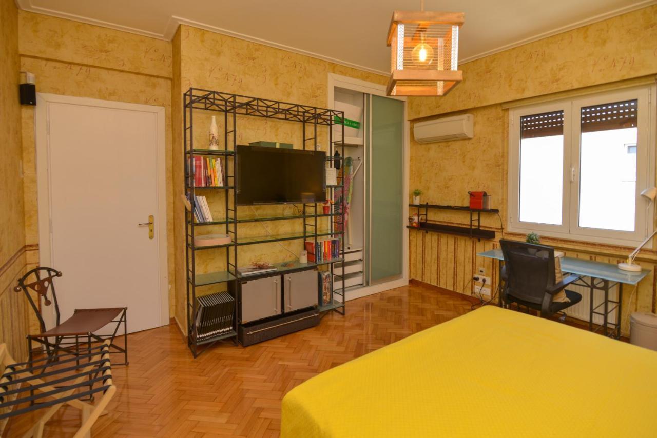Athens Stylish Studio In Front Of Syntagma Metro Stop For 2 Luaran gambar
