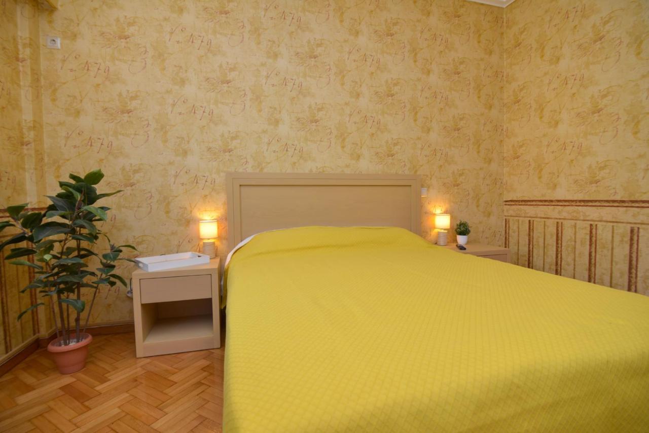 Athens Stylish Studio In Front Of Syntagma Metro Stop For 2 Luaran gambar